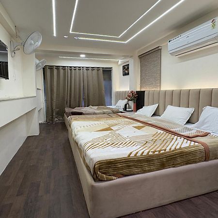 Hotel Anantshree Ujjain Eksteriør billede