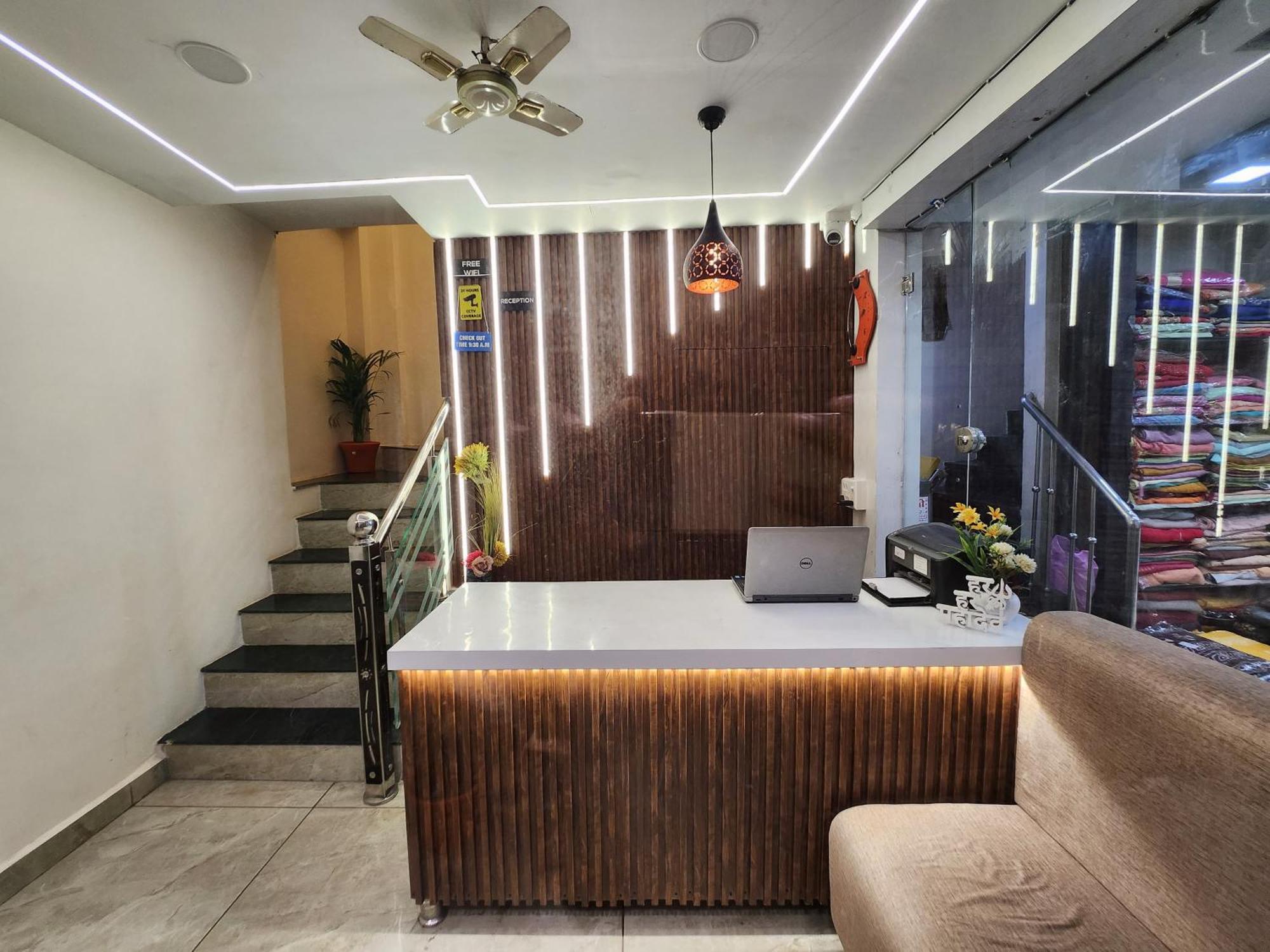 Hotel Anantshree Ujjain Eksteriør billede