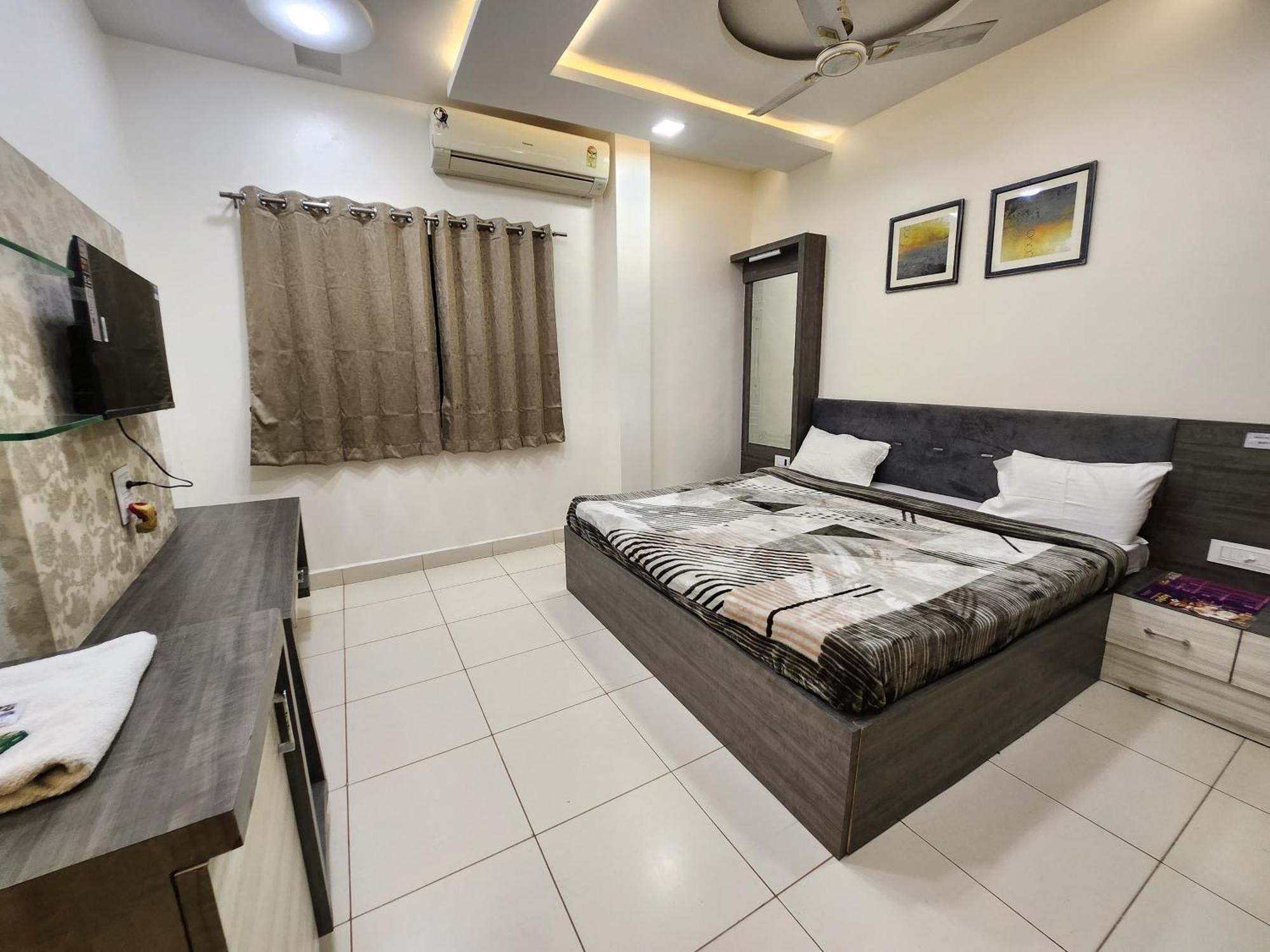 Hotel Anantshree Ujjain Eksteriør billede