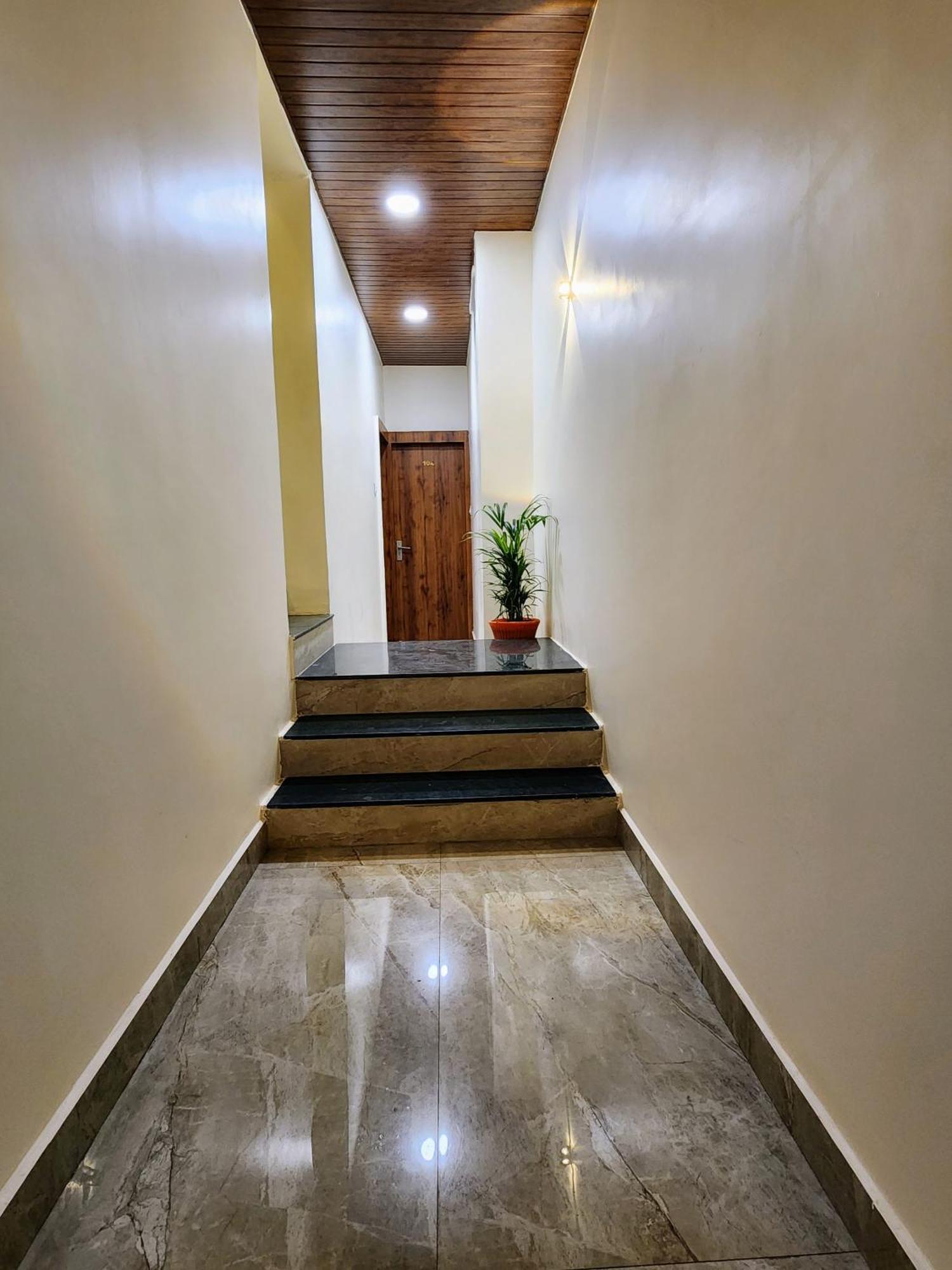 Hotel Anantshree Ujjain Eksteriør billede