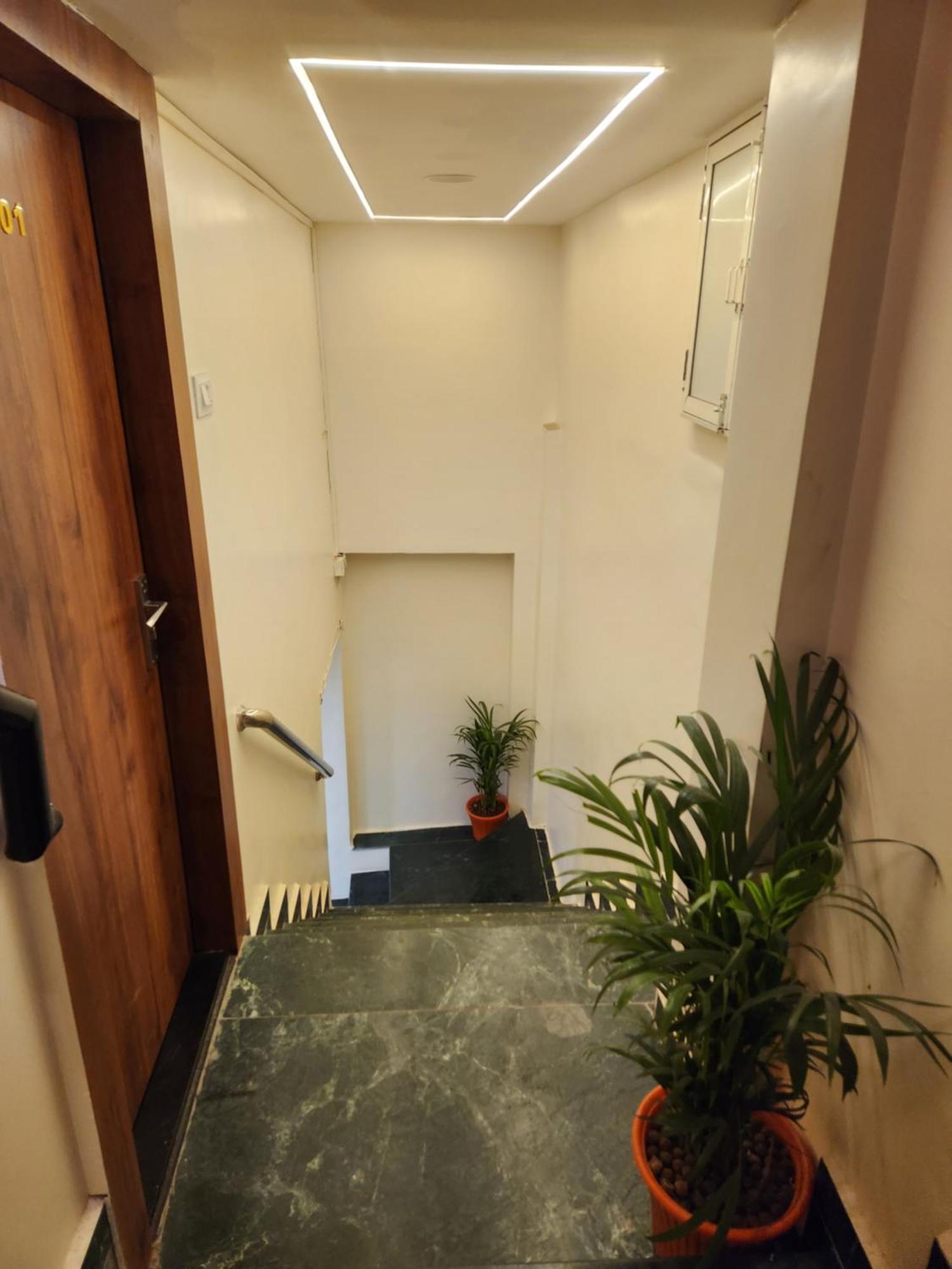 Hotel Anantshree Ujjain Eksteriør billede