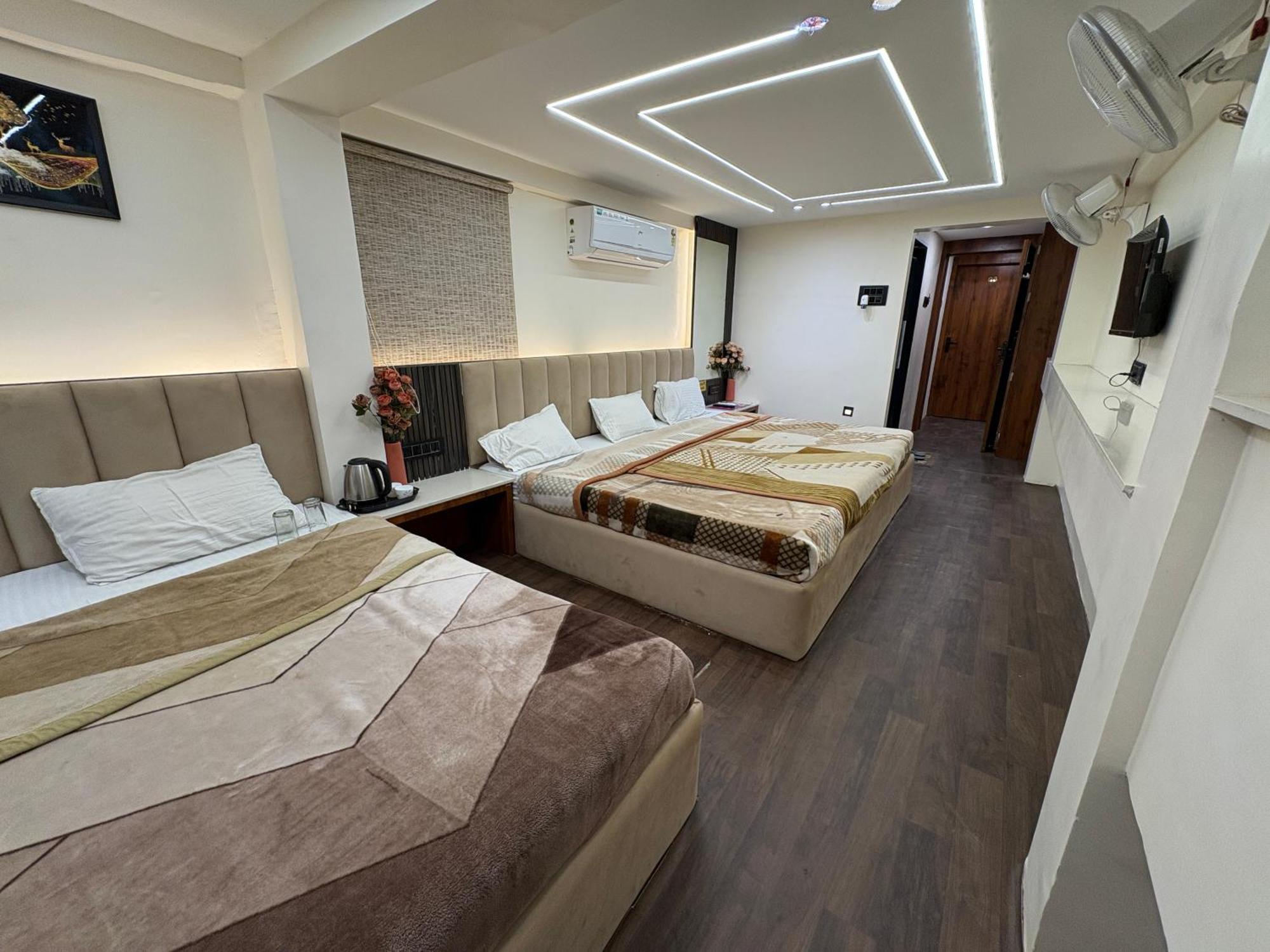Hotel Anantshree Ujjain Eksteriør billede