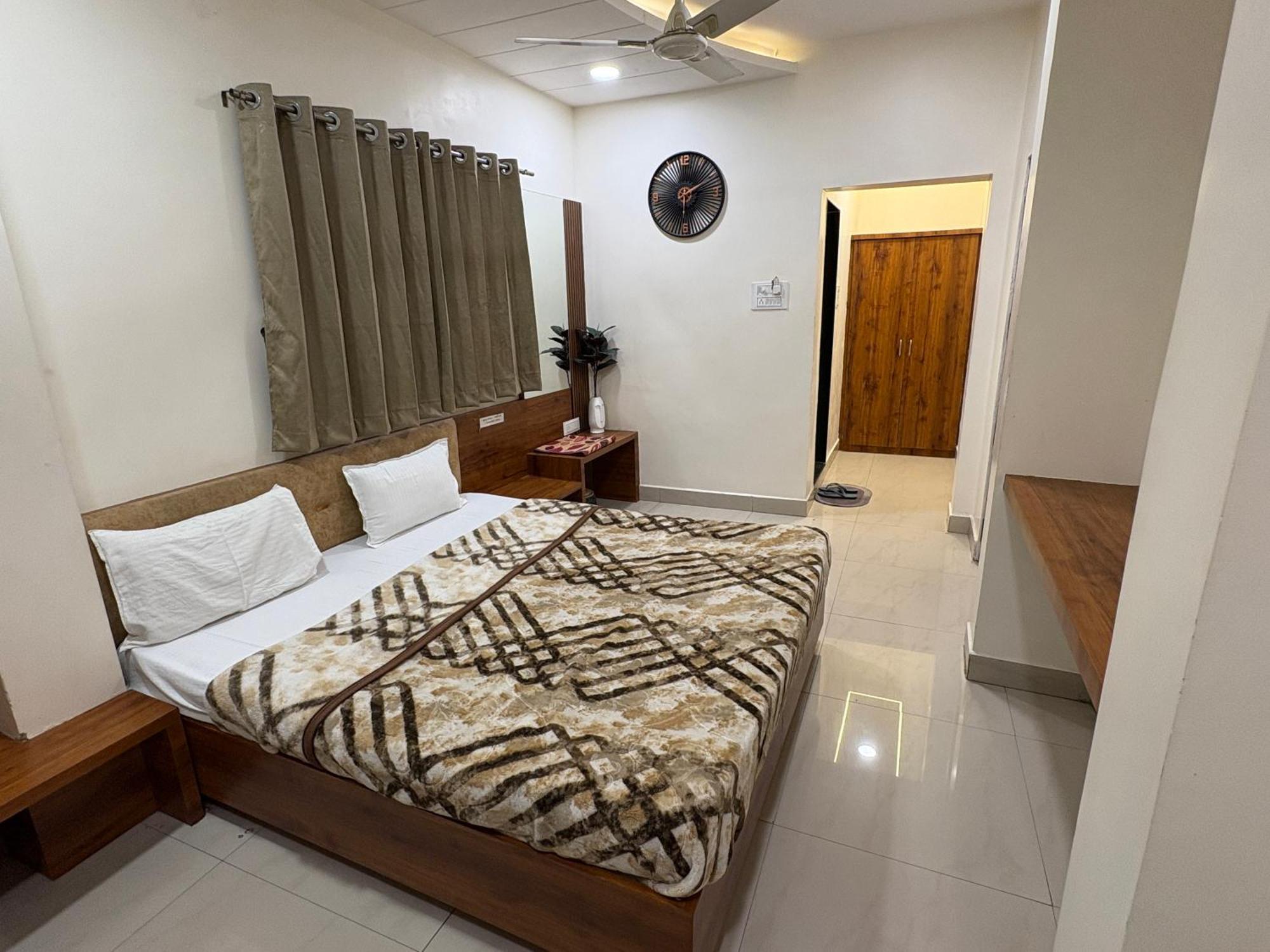 Hotel Anantshree Ujjain Eksteriør billede