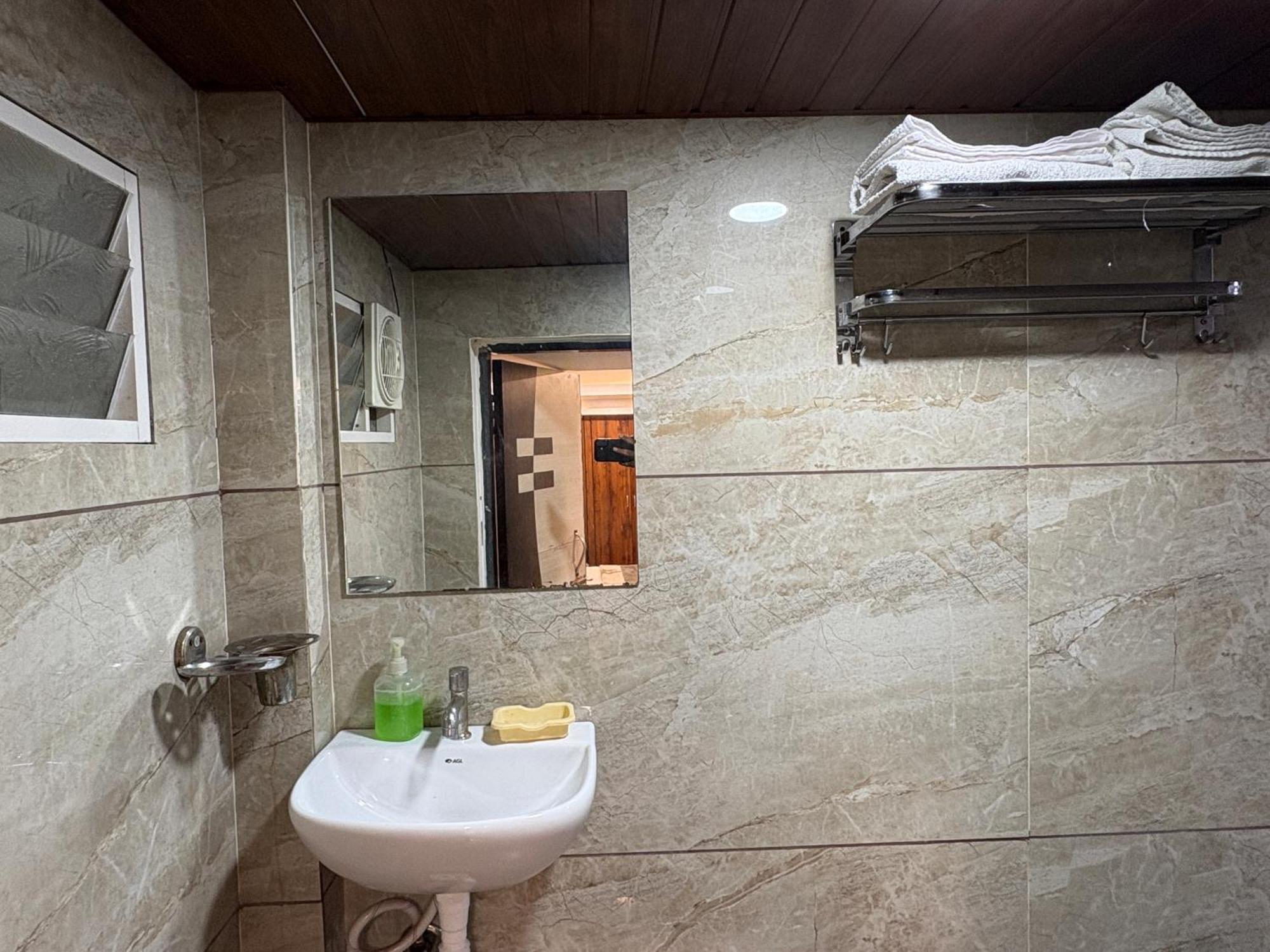 Hotel Anantshree Ujjain Eksteriør billede