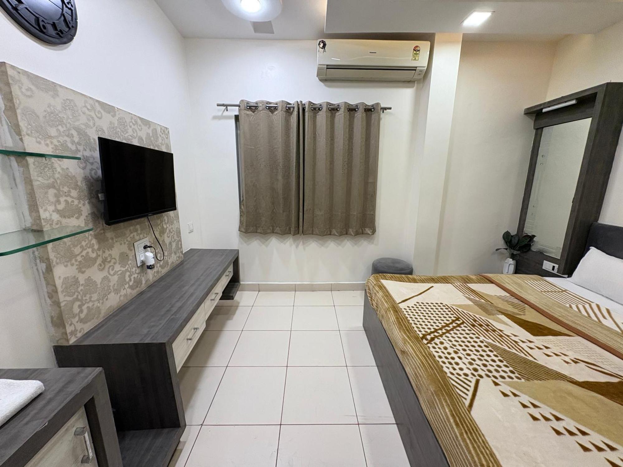 Hotel Anantshree Ujjain Eksteriør billede